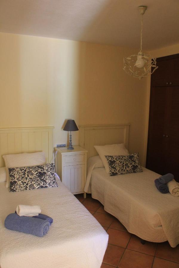 Villa Ca Na Llum Trebeluger 外观 照片